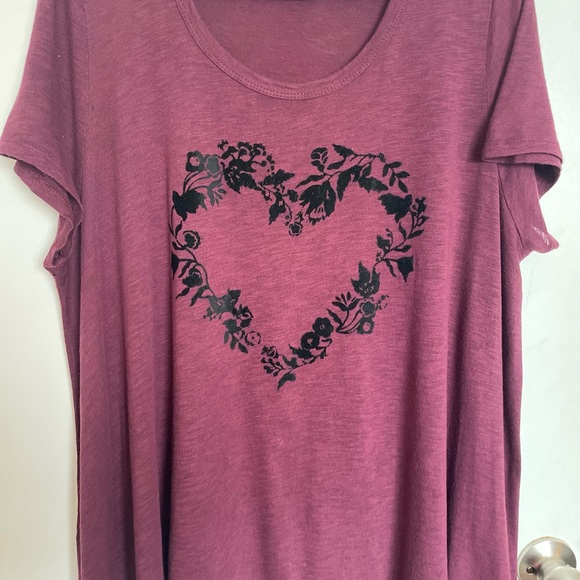 ***SOLD***Torrid Sharkbite Heart Swing Tunic Top - Size 1X - Picture 5 of 13